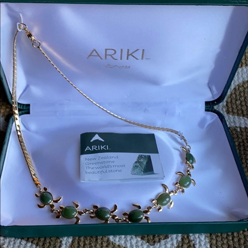 Gold Greenstone Turtle Necklace
